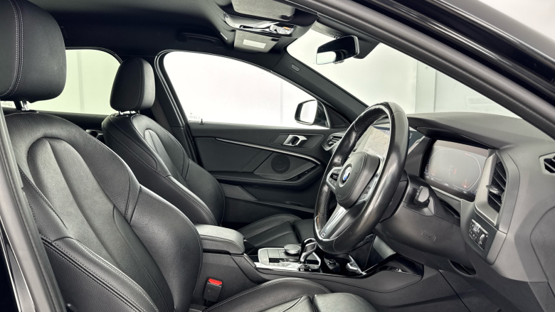 BMW 1 Series 118i M Sport 5dr Step Auto Petrol Hatchback